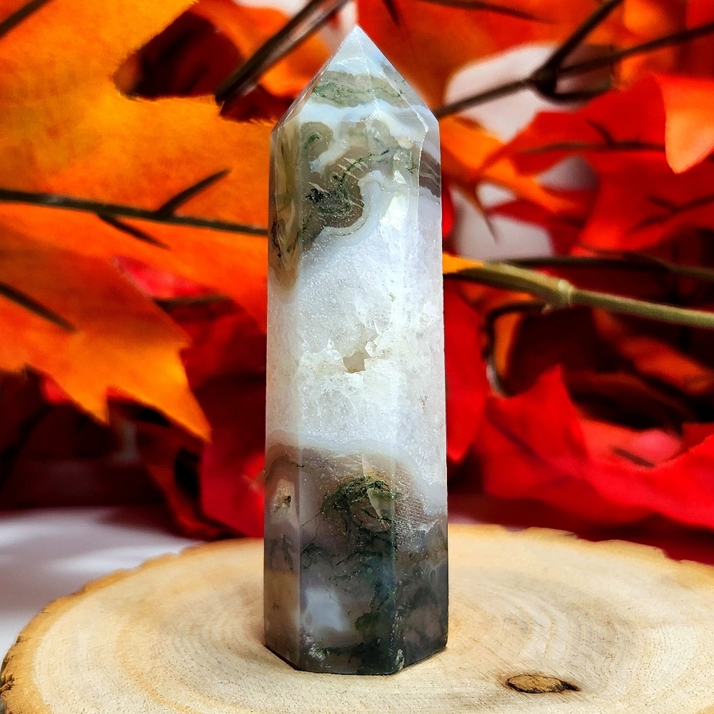 Druzy Moss Agate Tower